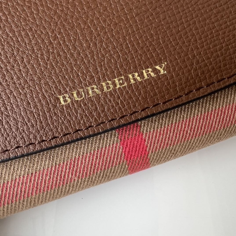 Bv*b*rry wallets